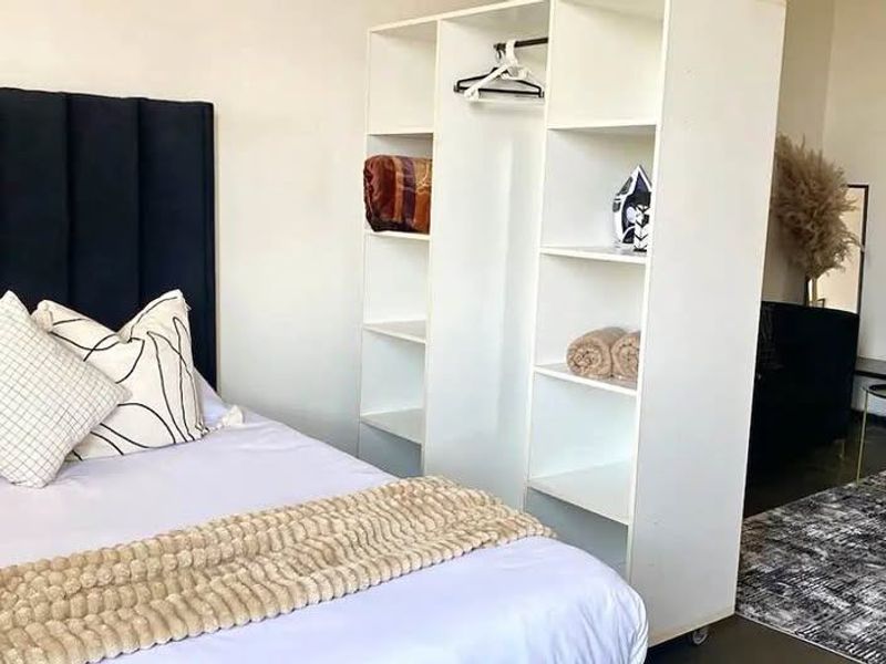 Apartment Rental Monthly In Johannesburg - Photo 7