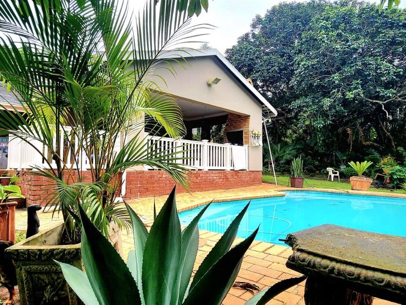 House For Sale In Port Edward - Photo 2