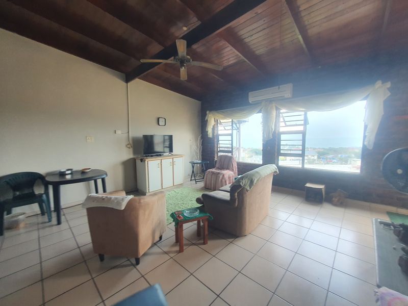 Apartment For Sale In Margate - Photo 6