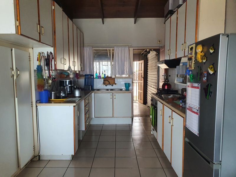 Apartment For Sale In Margate - Photo 10
