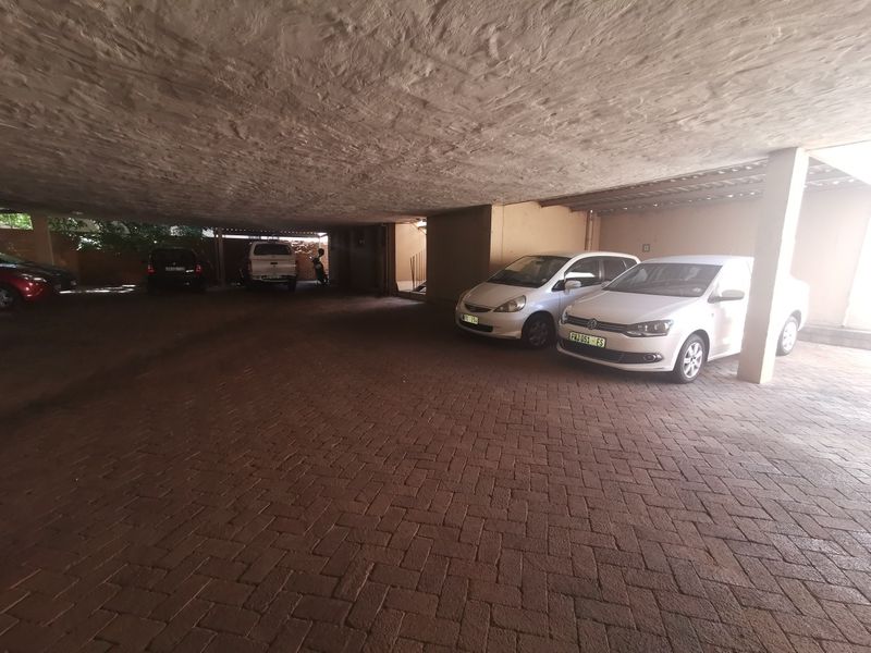 Commercial For Sale In Bloemfontein - Photo 4