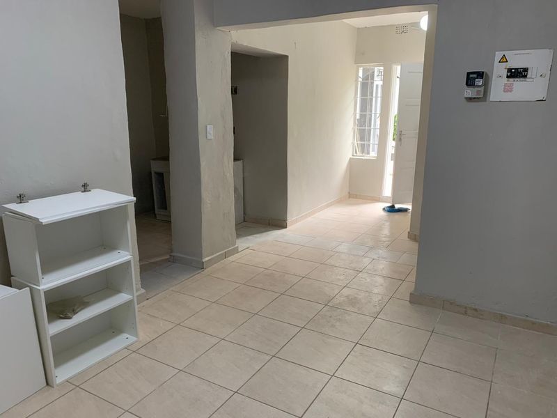 Apartment Rental Monthly In Johannesburg - Photo 3