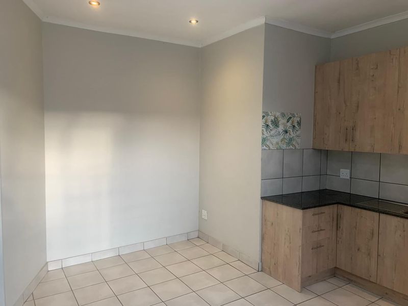 Apartment Rental Monthly In Johannesburg - Photo 5