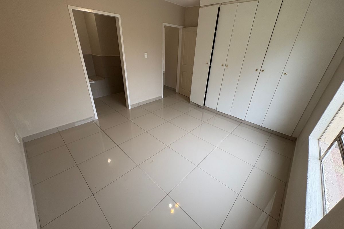 Apartment Rental Monthly In Midrand - Photo 4