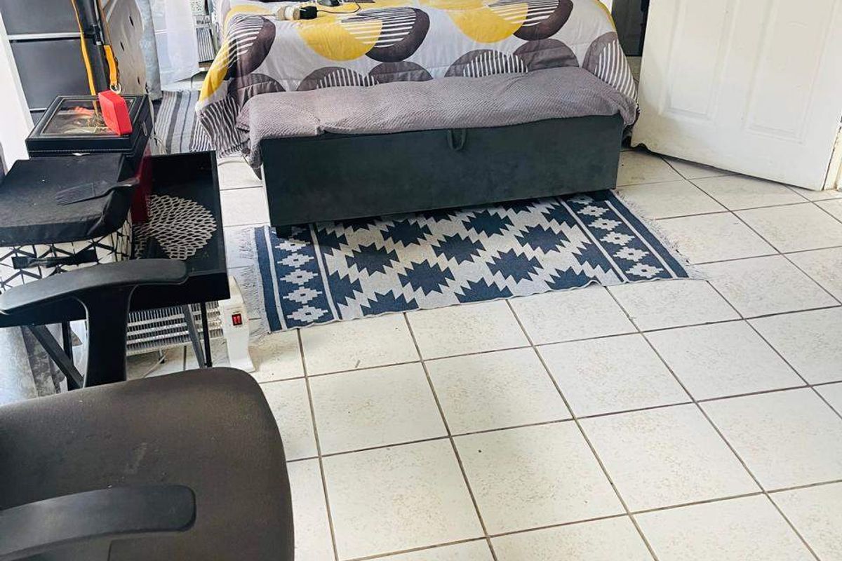 House Rental Monthly In Soweto - Photo 4