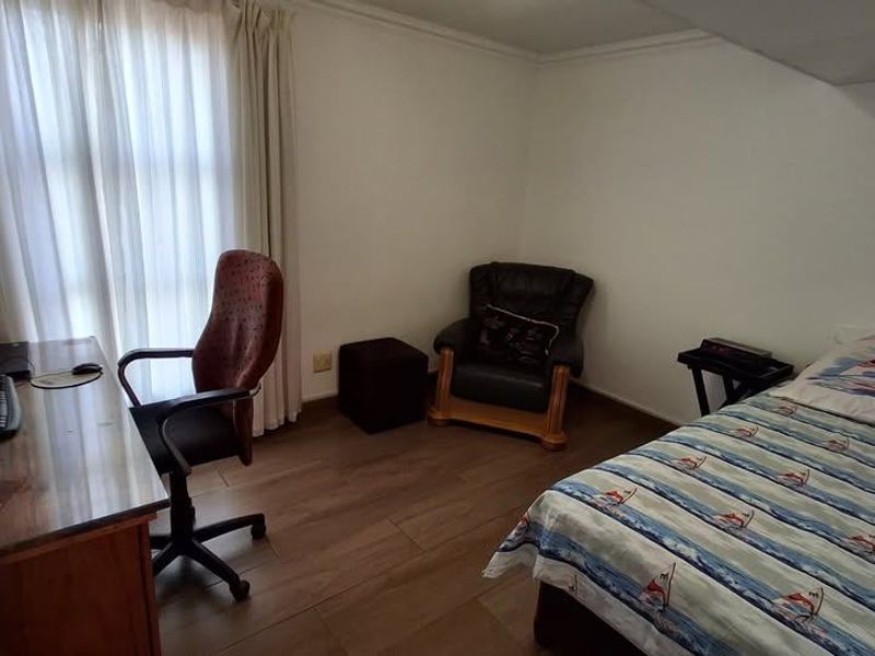 Townhouse Rental Monthly In Centurion - Photo 9