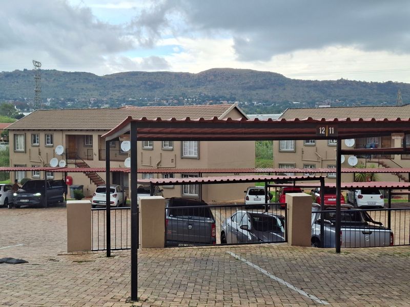 Apartment For Sale In Roodepoort - Photo 2