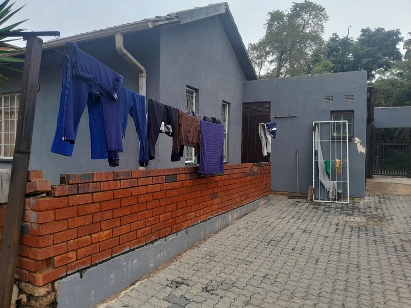 Apartment For Sale In Midrand - Photo 3