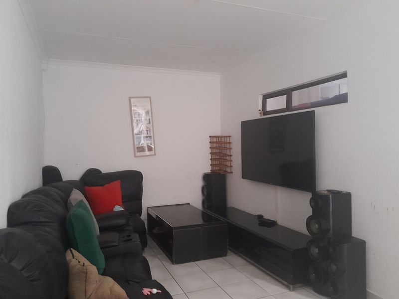 Apartment For Sale In Midrand - Photo 7
