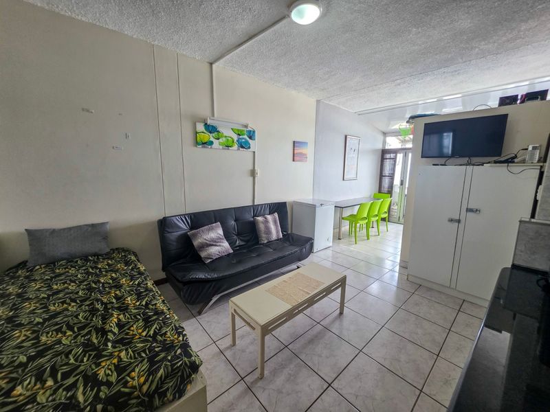 Apartment For Sale In Margate - Photo 9
