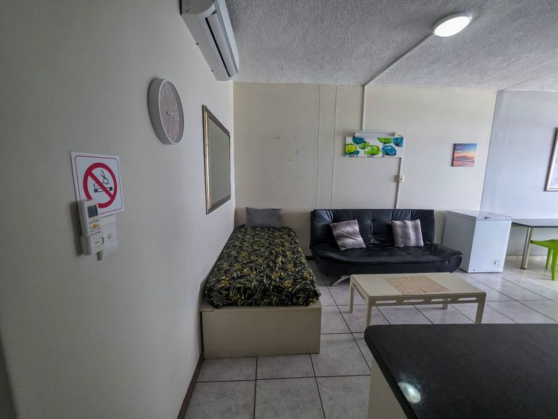 Apartment For Sale In Margate - Photo 8