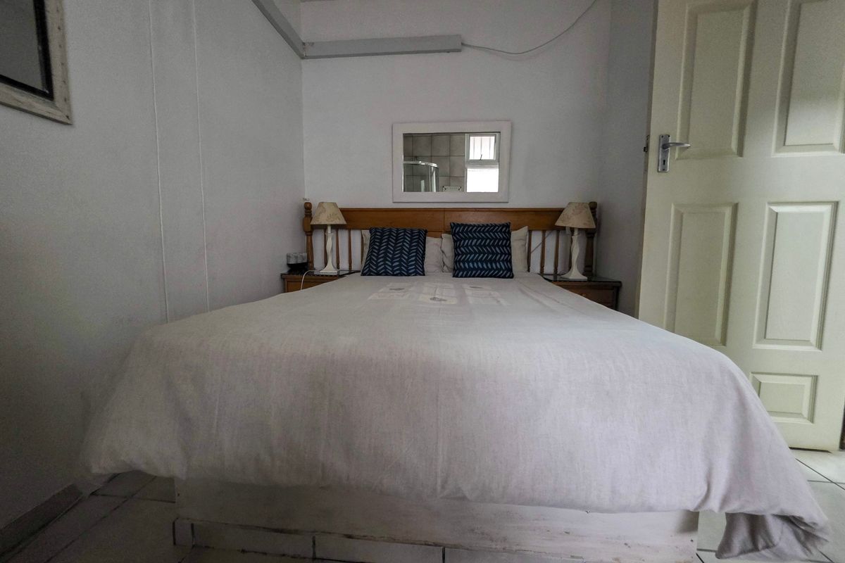 Apartment For Sale In Margate - Photo 3