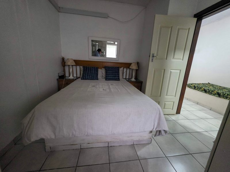 Apartment For Sale In Margate - Photo 2