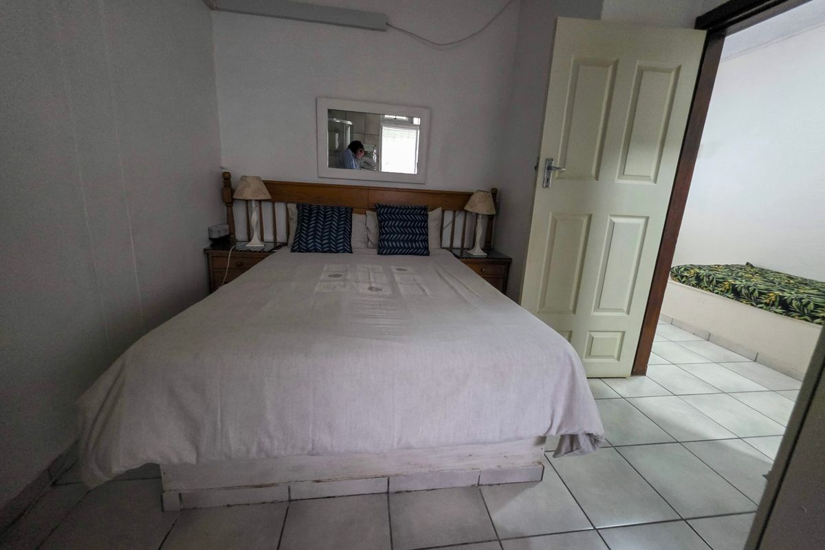 Apartment For Sale In Margate - Photo 2
