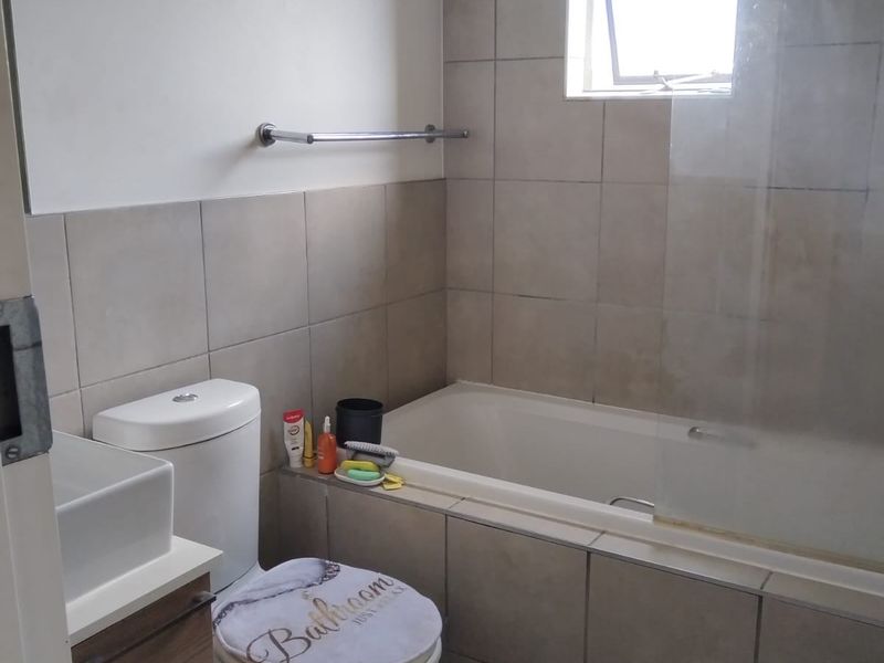 Apartment Rental Monthly In Kempton Park - Photo 7