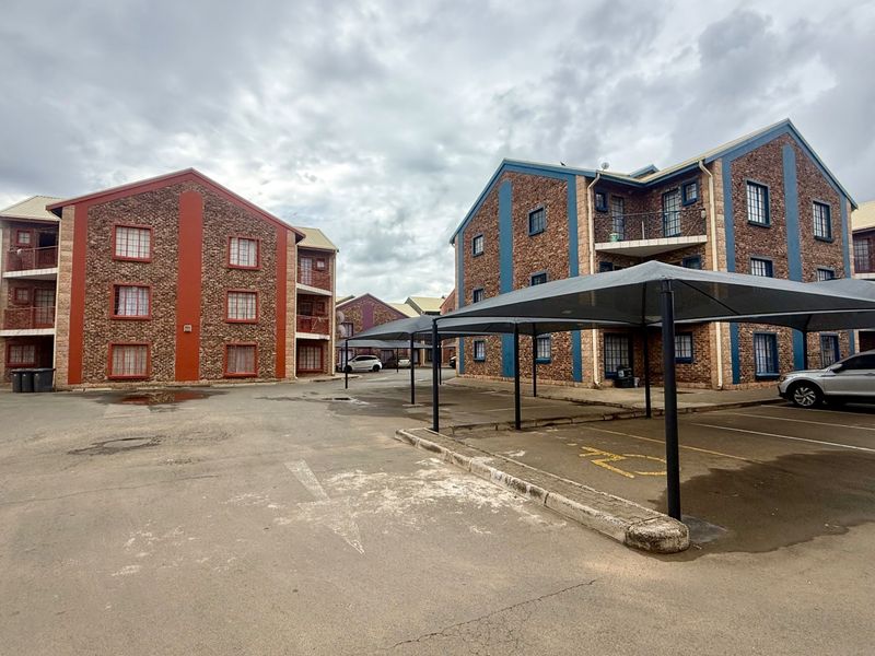 Apartment Pending Sale In Bloemfontein - Photo 1