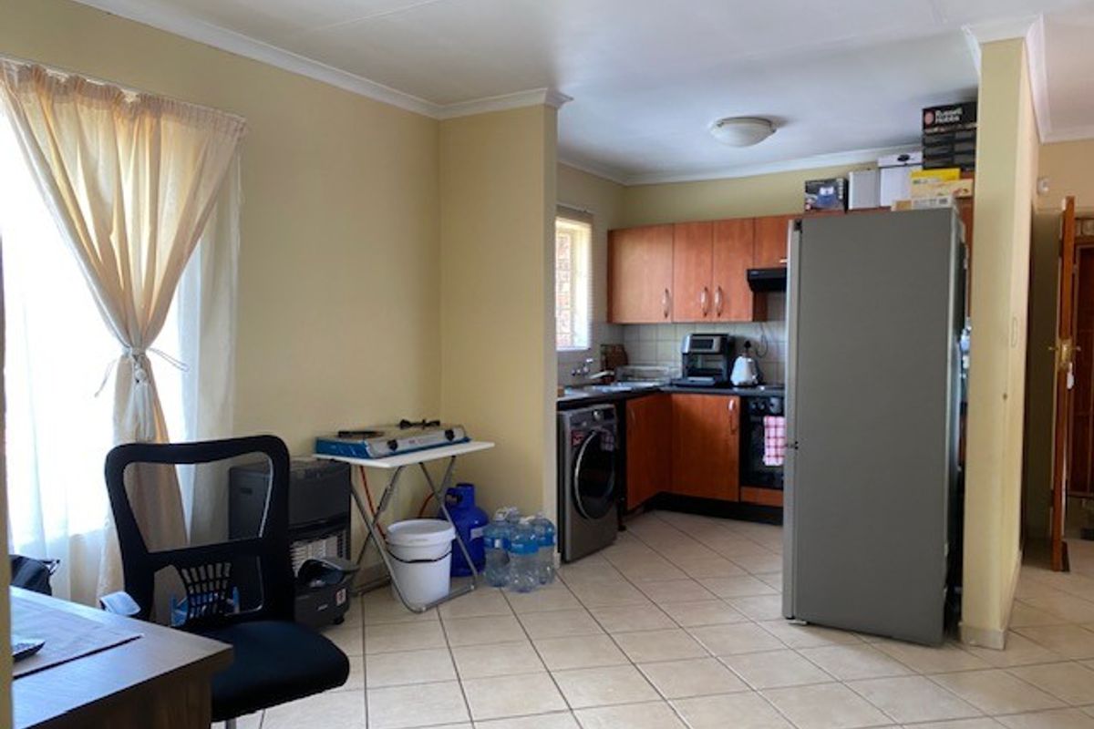 Apartment For Sale In Centurion - Photo 5