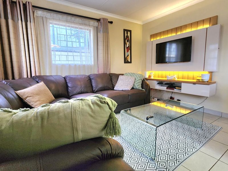 Cluster Rental Monthly In Centurion - Photo 3