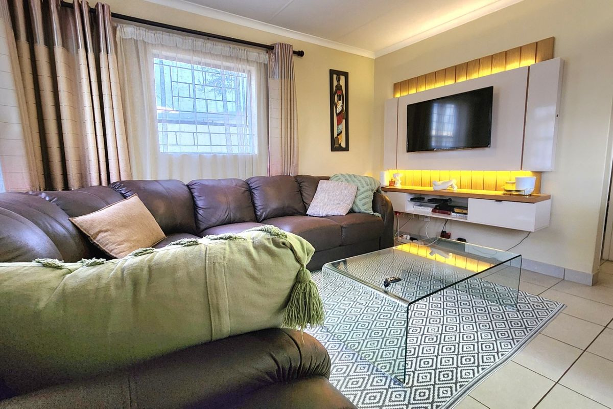Cluster Rental Monthly In Centurion - Photo 3