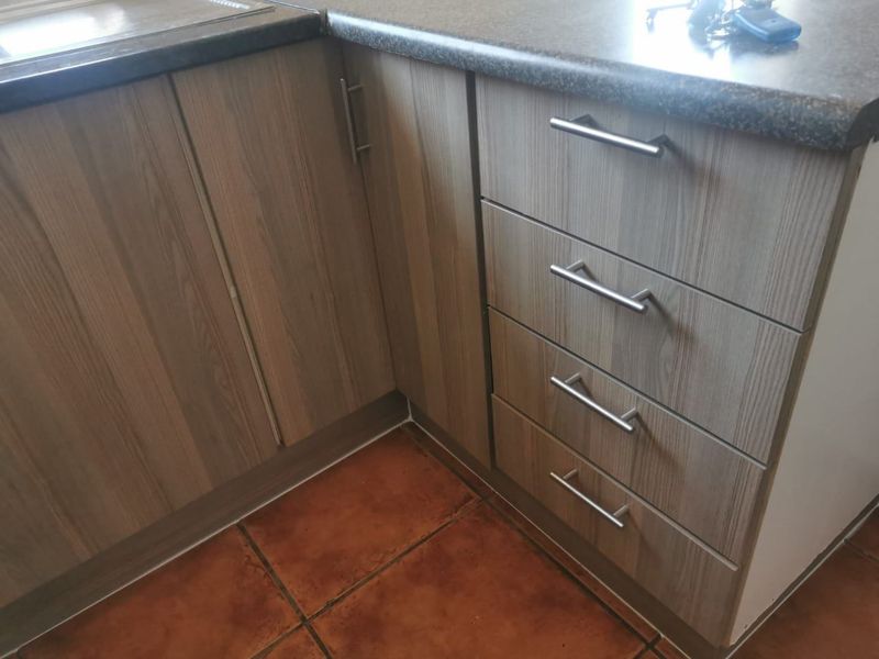 Townhouse Rental Monthly In Pretoria - Photo 9