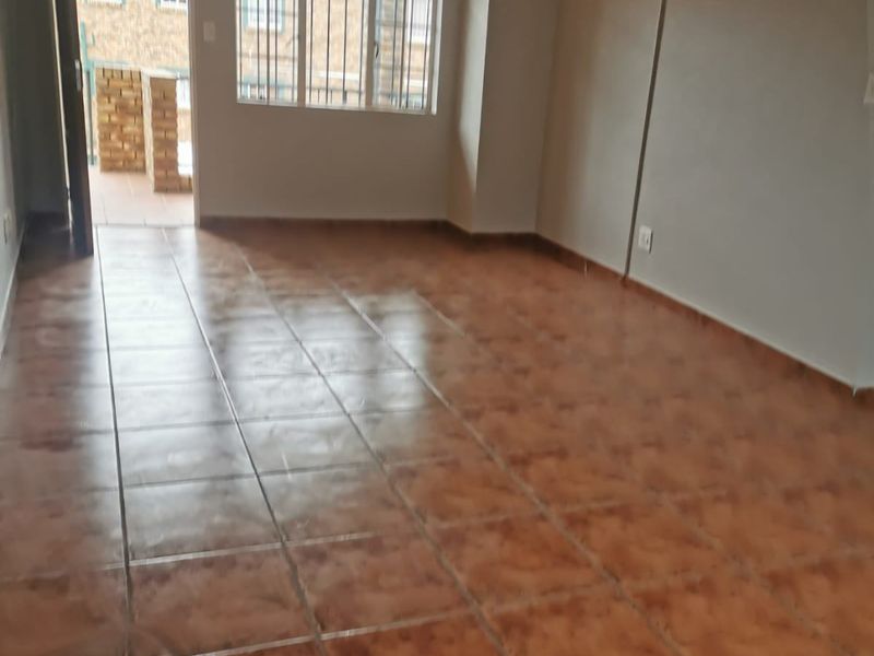 Townhouse Rental Monthly In Pretoria - Photo 4