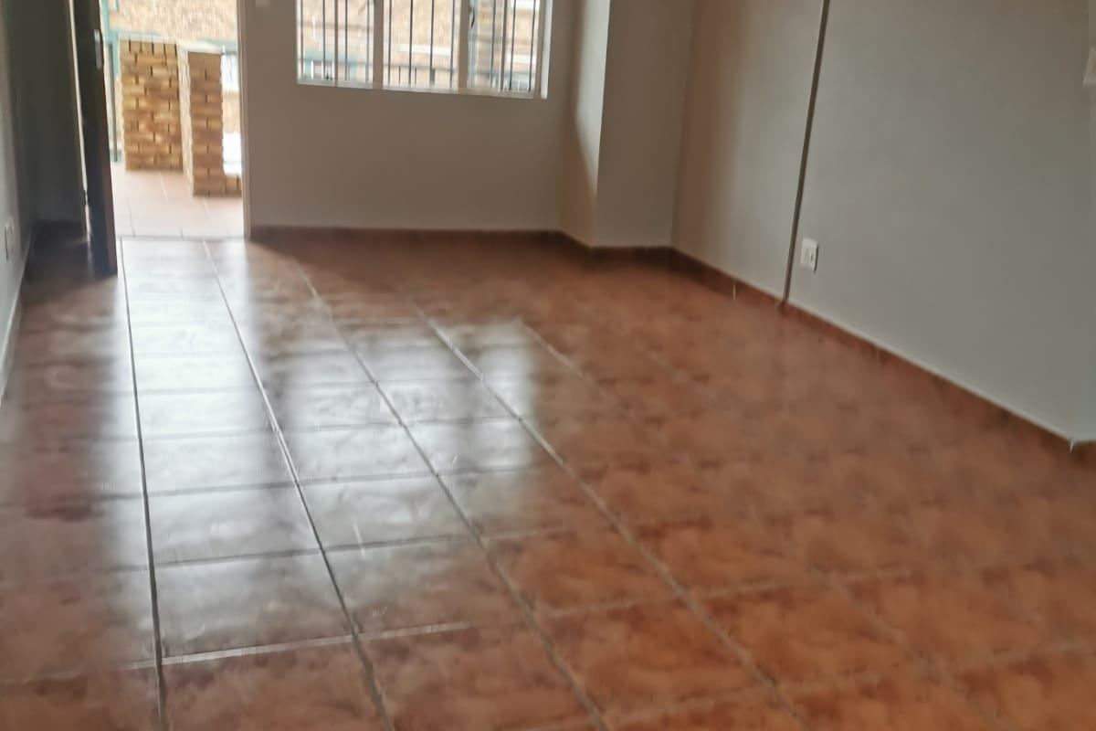 Townhouse Rental Monthly In Pretoria - Photo 4