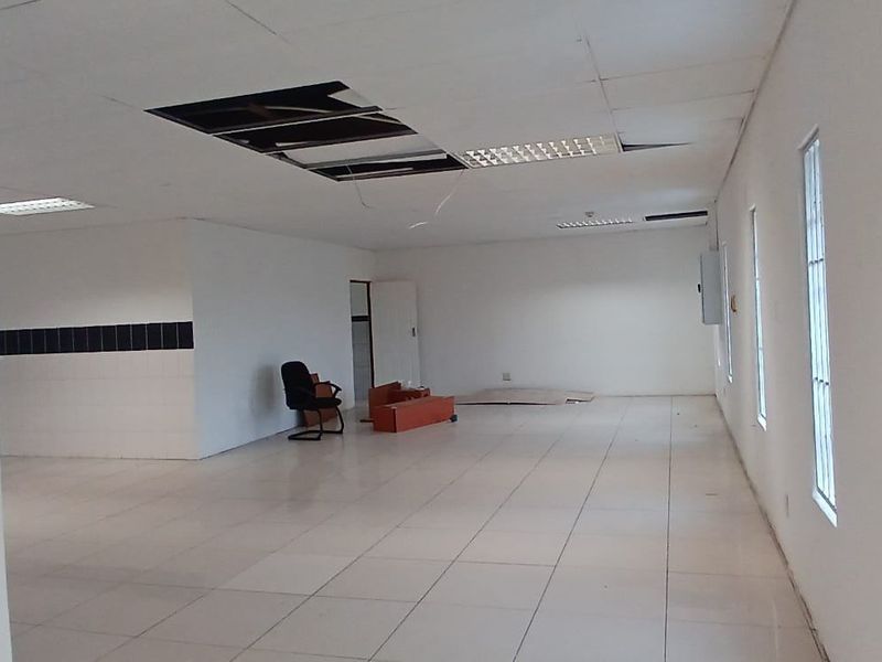 Commercial Rental Monthly In Midrand - Photo 9
