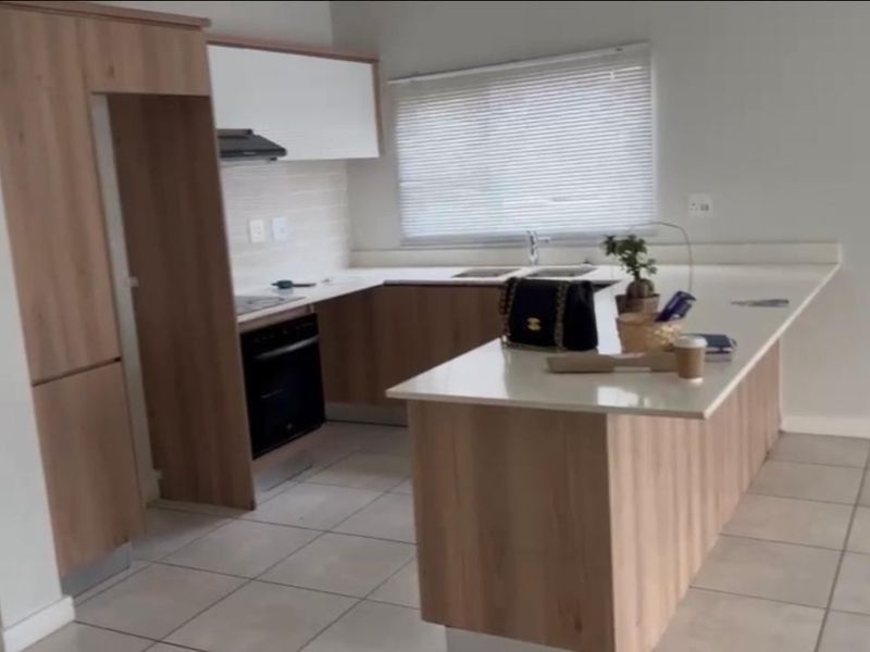 Apartment Rental Monthly In Pretoria - Photo 8