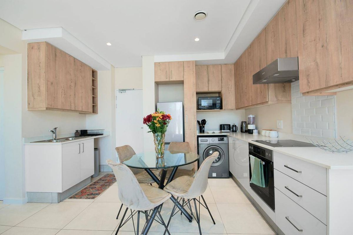 Apartment Rental Monthly In Sandton - Photo 4
