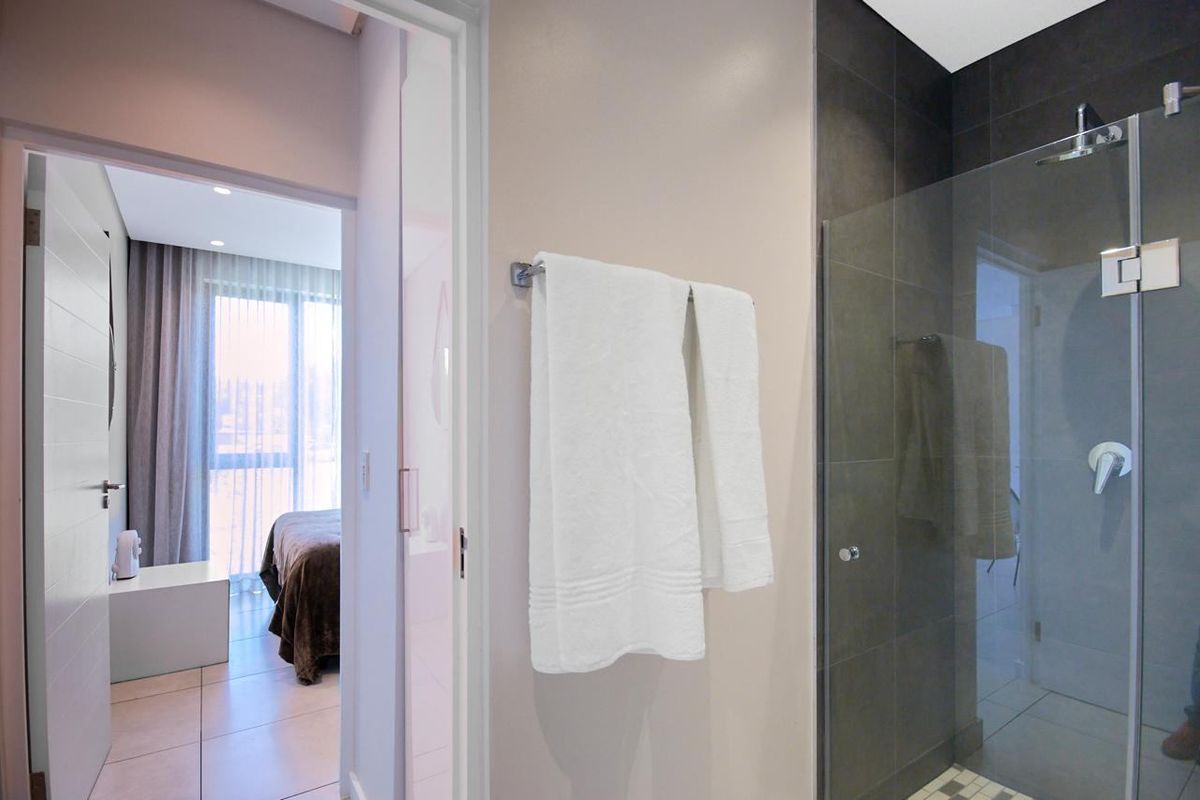 Apartment Rental Monthly In Sandton - Photo 5