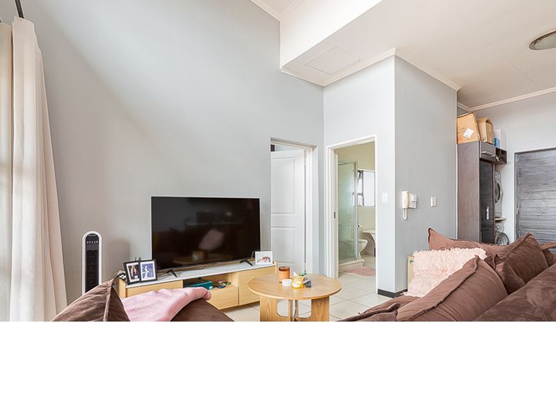 Apartment For Sale In Edenvale - Photo 10