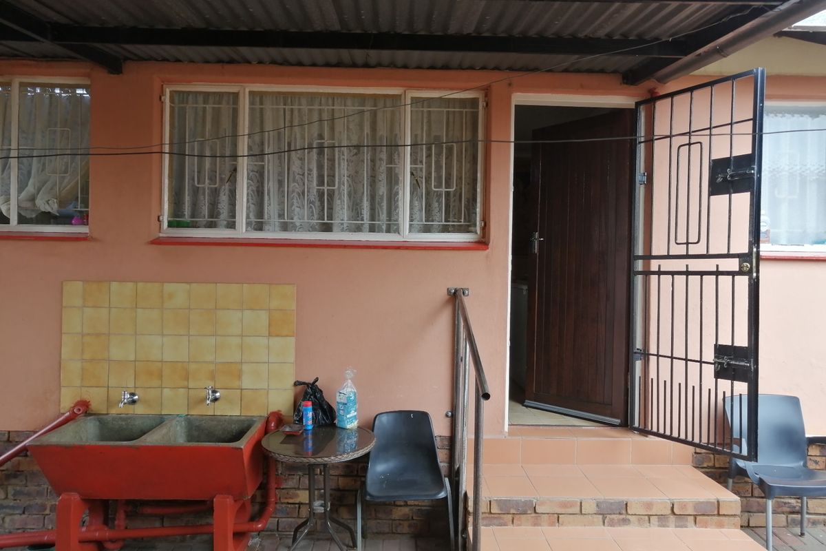 House For Sale In Johannesburg - Photo 5