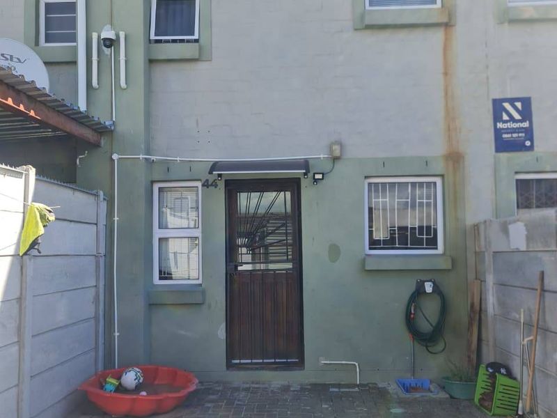 Townhouse Rental Monthly In Blue Downs - Photo 4