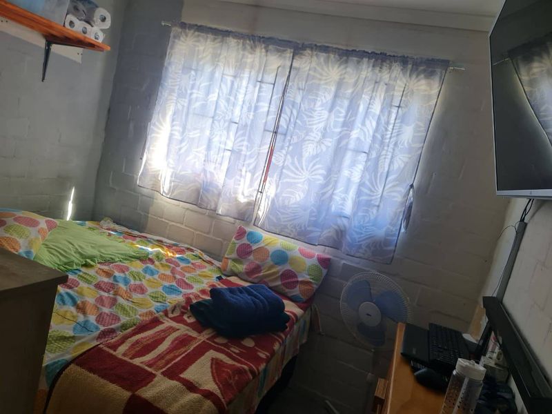 Townhouse Rental Monthly In Blue Downs - Photo 10