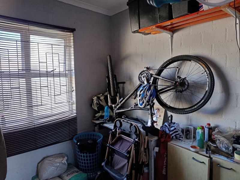 Townhouse Rental Monthly In Blue Downs - Photo 7