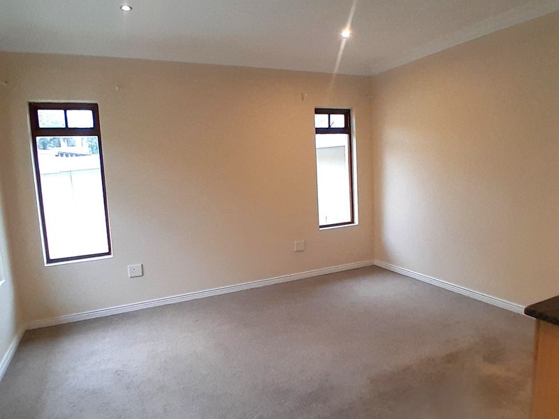 Apartment For Sale In Sandton - Photo 7