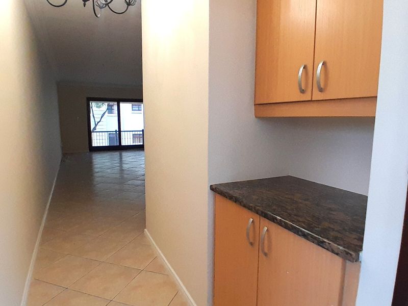 Apartment For Sale In Sandton - Photo 4