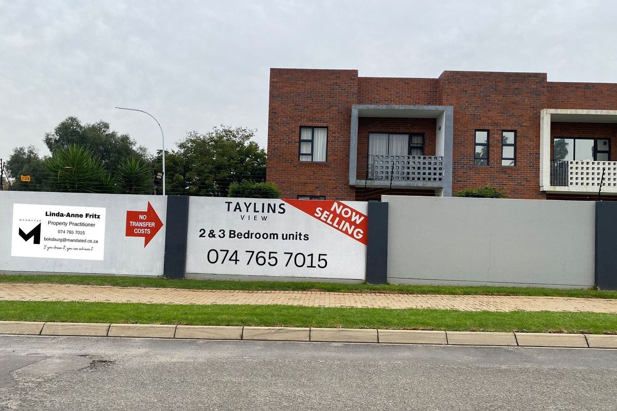 Apartment For Sale In Boksburg - Photo 2