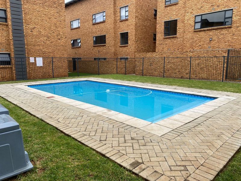 Apartment For Sale In Boksburg - Photo 4