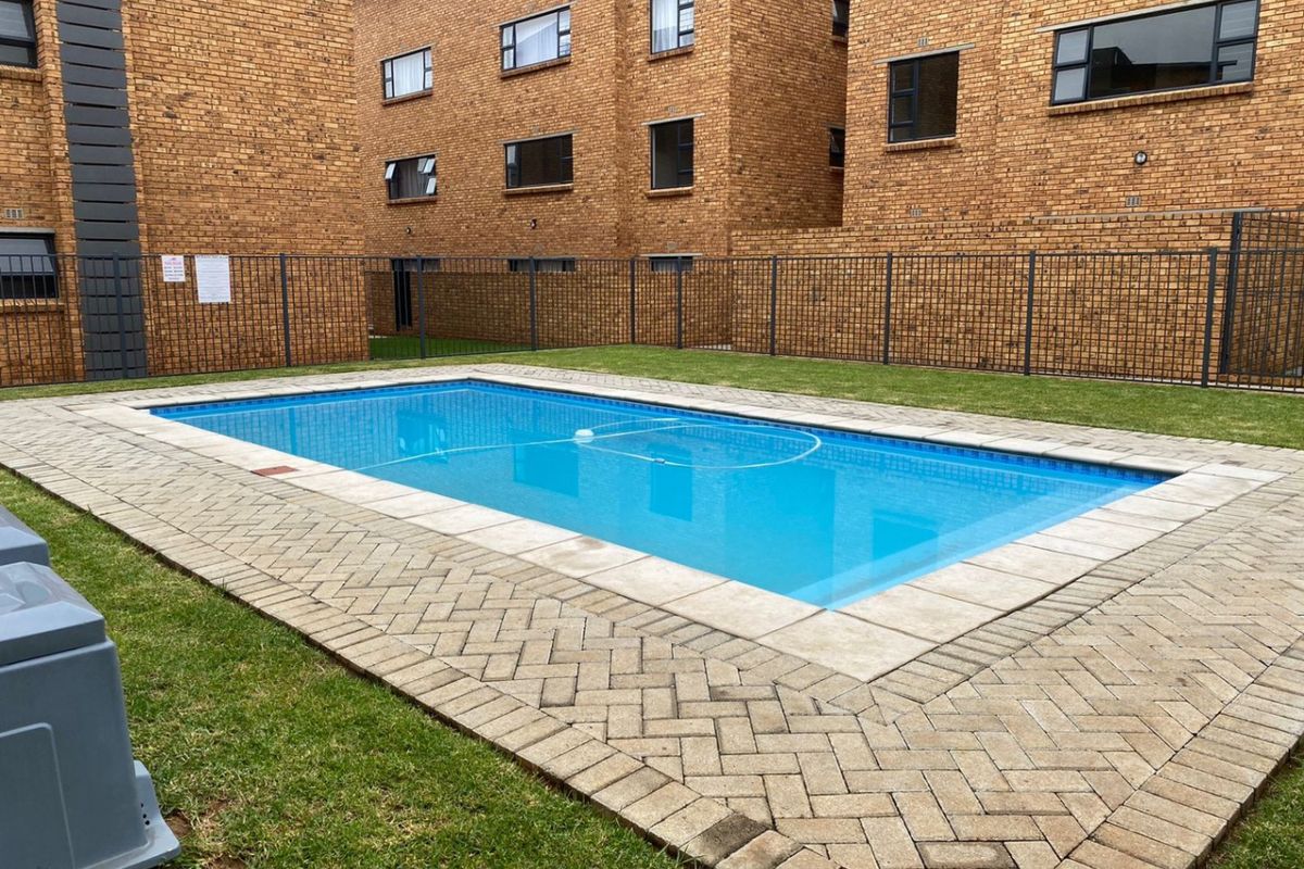 Apartment For Sale In Boksburg - Photo 4