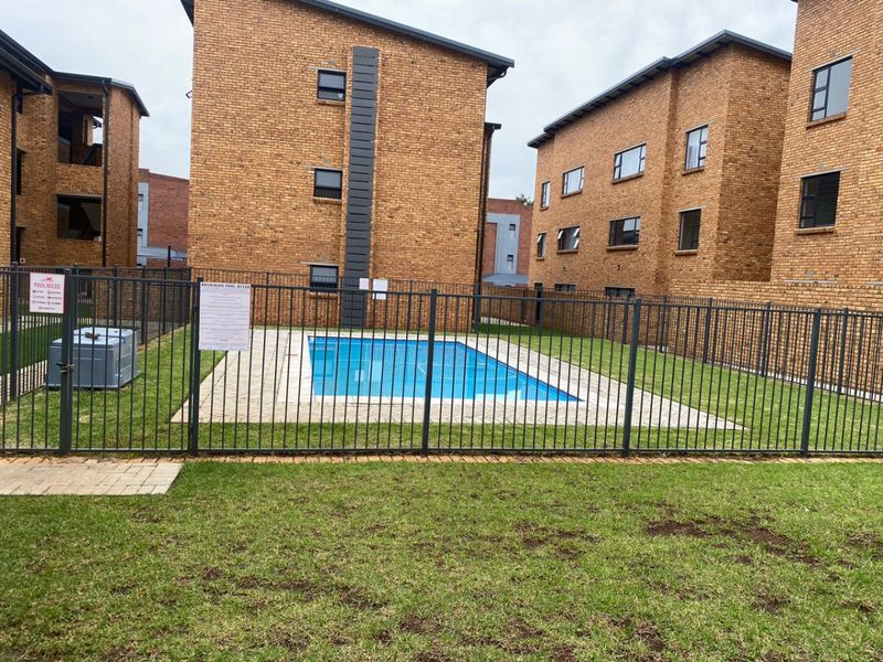 Apartment For Sale In Boksburg - Photo 4