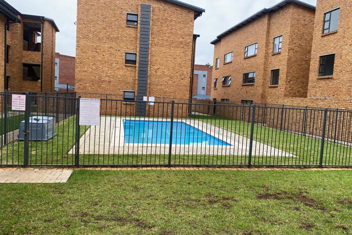 Apartment For Sale In Boksburg - Photo 4