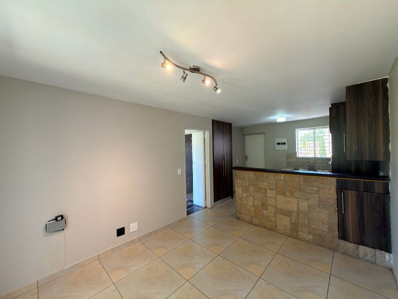 Apartment Rental Monthly In Parow - Photo 8