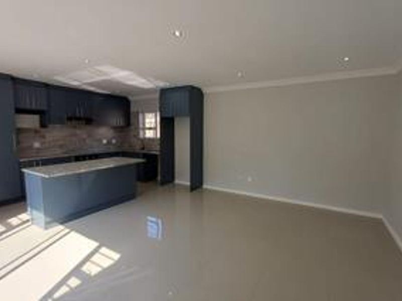House For Sale In Port Elizabeth - Photo 7