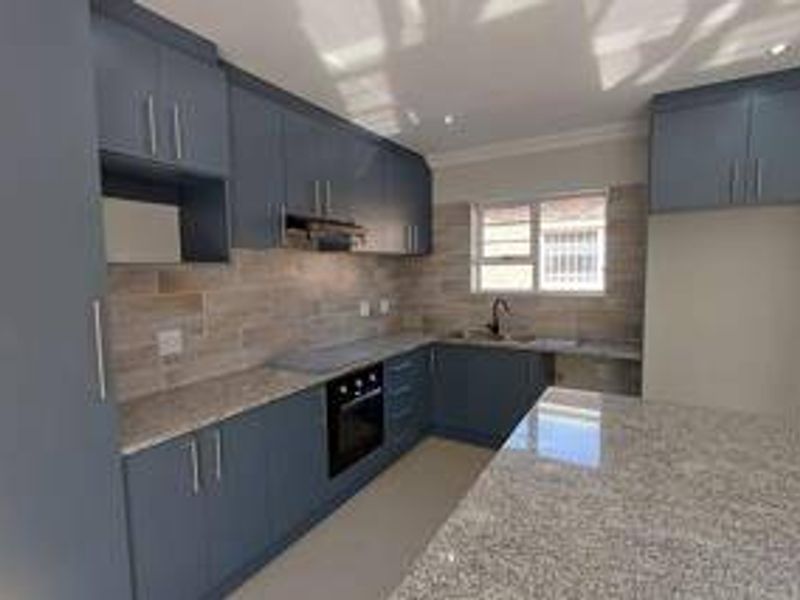 House For Sale In Port Elizabeth - Photo 6