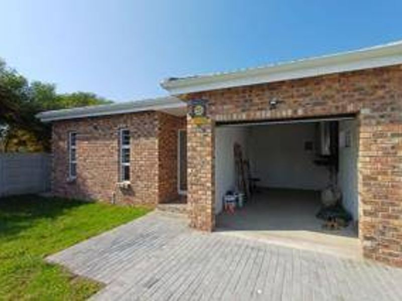 House For Sale In Port Elizabeth - Photo 3
