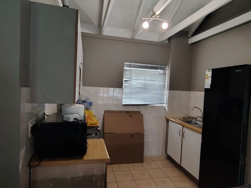 Apartment For Sale In Kempton Park - Photo 6