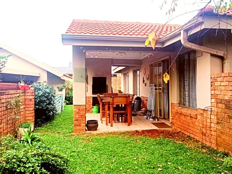 Townhouse Rental Monthly In Centurion - Photo 3