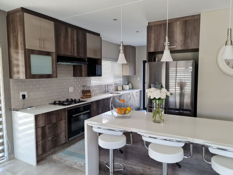 Townhouse For Sale In Bloemfontein - Photo 6