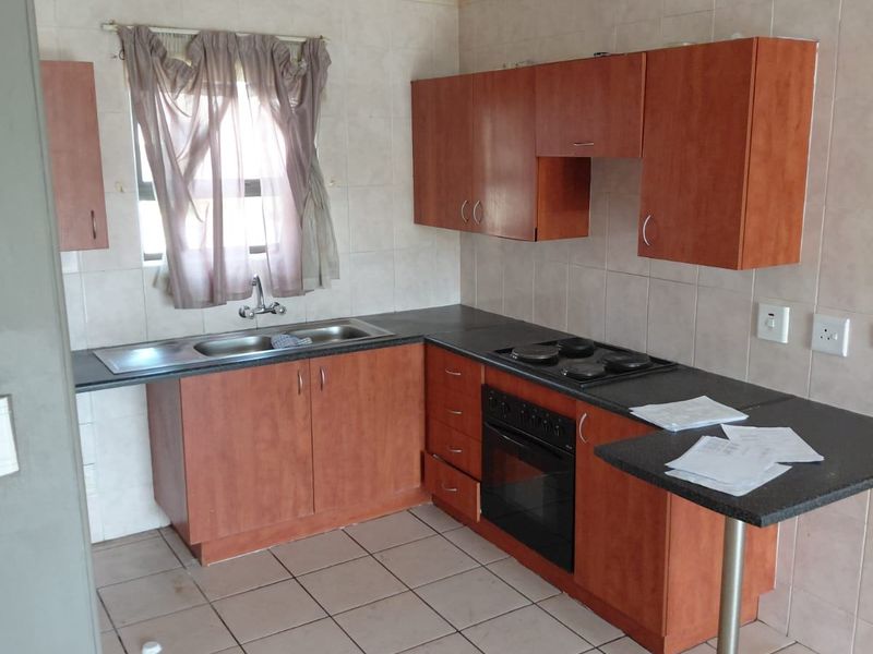 Apartment For Sale In Boksburg - Photo 8